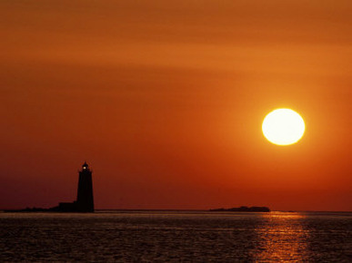 Sunrise on Whaleback Light and the Mouth of Piscataqua River, Fort Foster, Maine, USA
